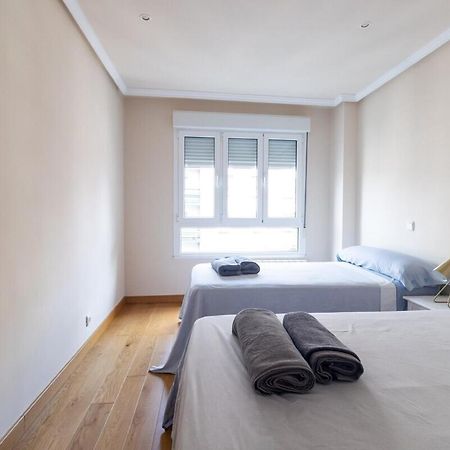 Apartamento Centro Gijon Con Parking Lägenhet Exteriör bild
