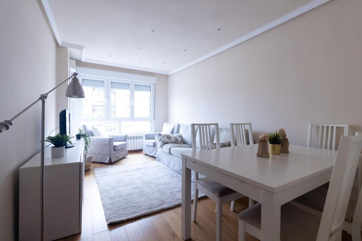 Apartamento Centro Gijon Con Parking Lägenhet Exteriör bild