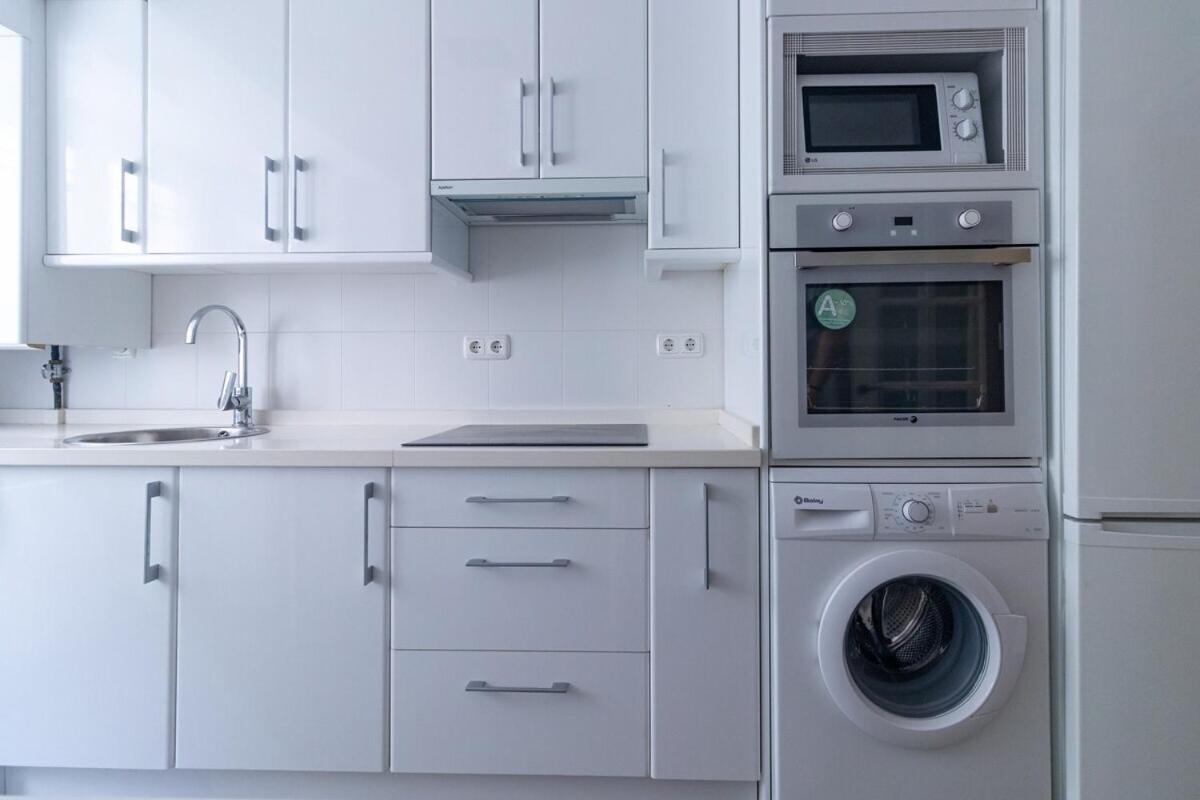 Apartamento Centro Gijon Con Parking Lägenhet Exteriör bild