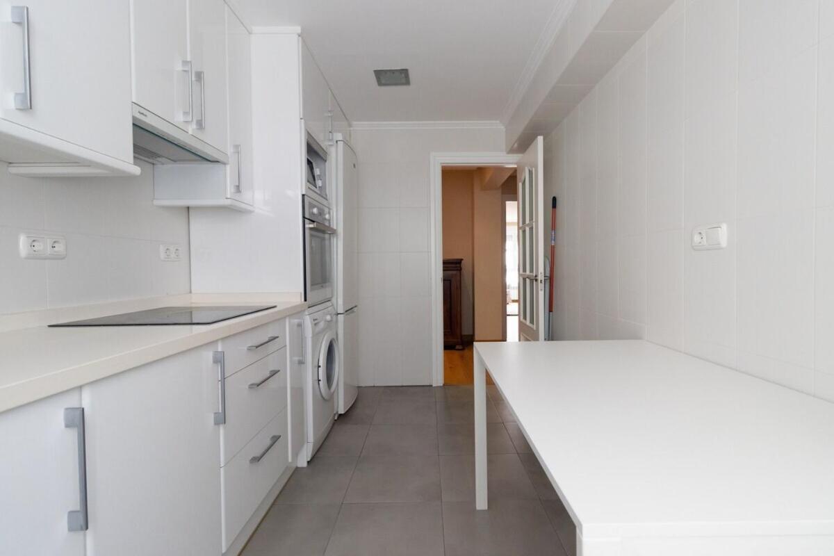 Apartamento Centro Gijon Con Parking Lägenhet Exteriör bild