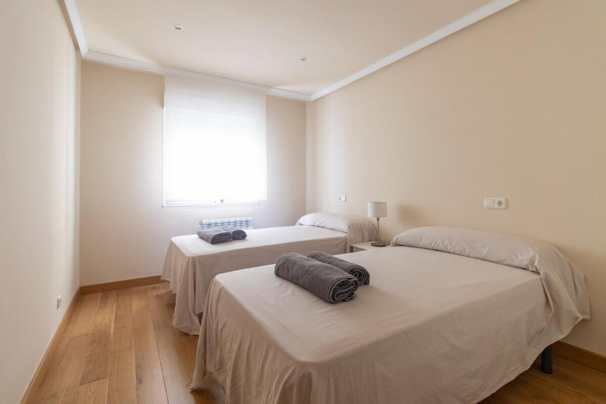 Apartamento Centro Gijon Con Parking Lägenhet Exteriör bild